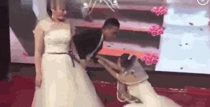 前任女友结婚_前男友参加前女友婚礼视频_前女友结婚司仪是前男友