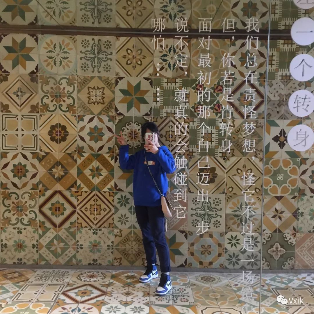 复古黑色婚纱照_内景复古婚纱照黑_婚纱复古造型