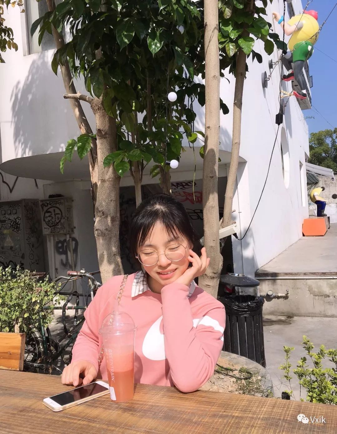 复古黑色婚纱照_婚纱复古造型_内景复古婚纱照黑