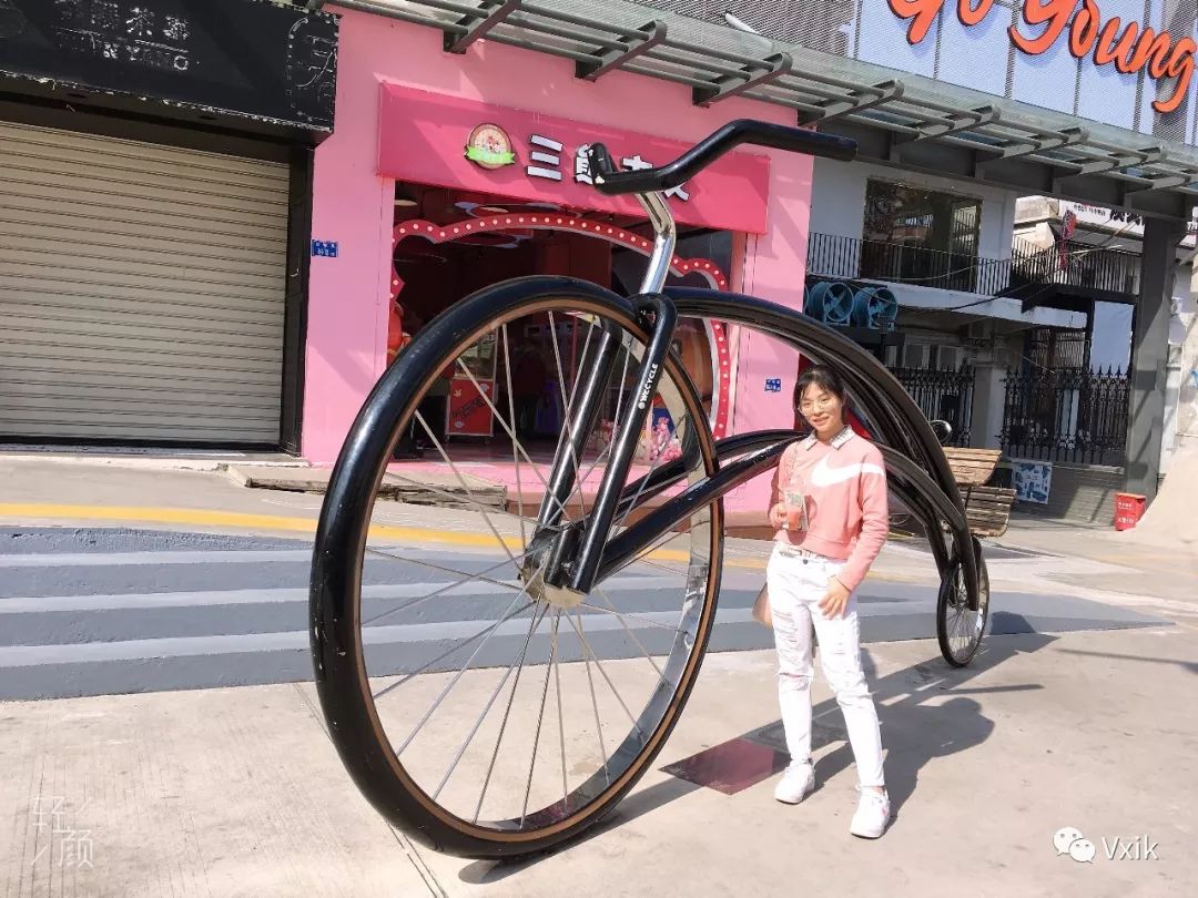 内景复古婚纱照黑_复古黑色婚纱照_婚纱复古造型