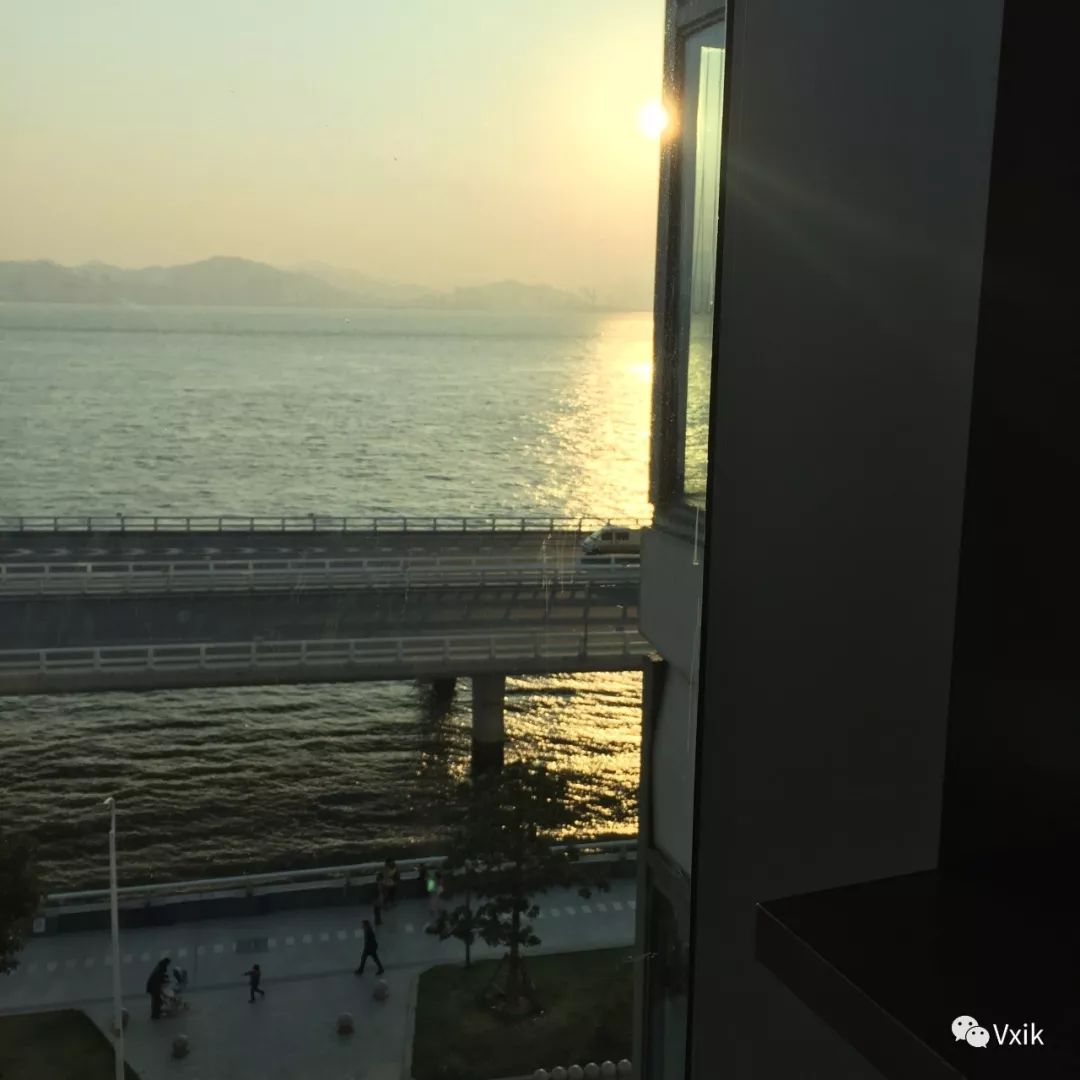复古黑色婚纱照_内景复古婚纱照黑_婚纱复古造型
