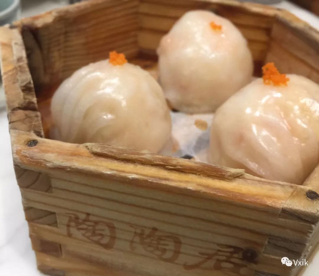 内景复古婚纱照黑_复古黑色婚纱照_婚纱复古造型