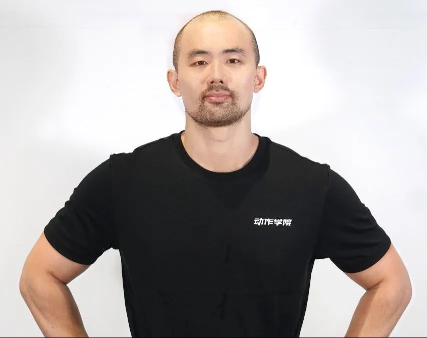 举重技巧口诀_举重教程_如何练习举重的技巧