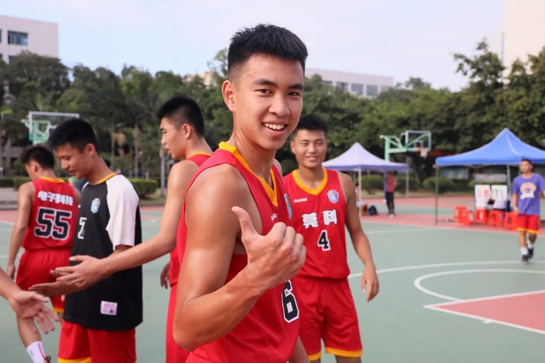 潍坊高中篮球_2021潍坊市篮球比赛_潍坊市篮球比赛中学生冠军