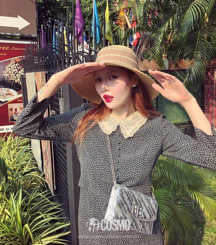 婚纱款式照片_毛衣内景婚纱照照片大全_婚纱照图片黑色毛衣头纱
