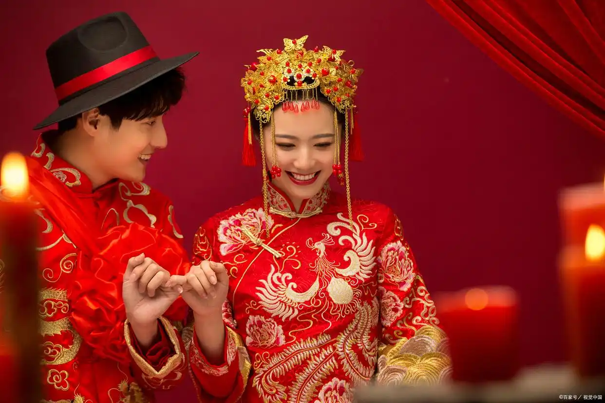 拍婚纱照内景华丽图片大全_婚纱实景_婚纱的照片大全