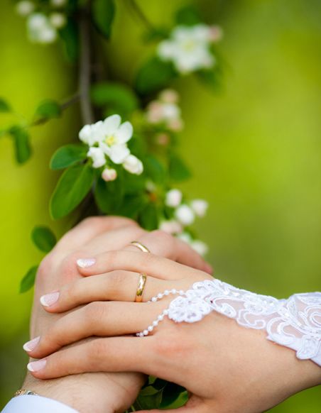婚纱草坪外景照阳光怎么照_婚纱草坪拍照姿势_草坪阳光婚纱照外景