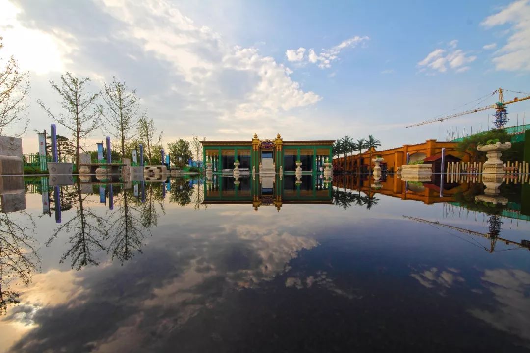 婚纱草坪外景照阳光怎么照_婚纱草坪拍照姿势_草坪阳光婚纱照外景