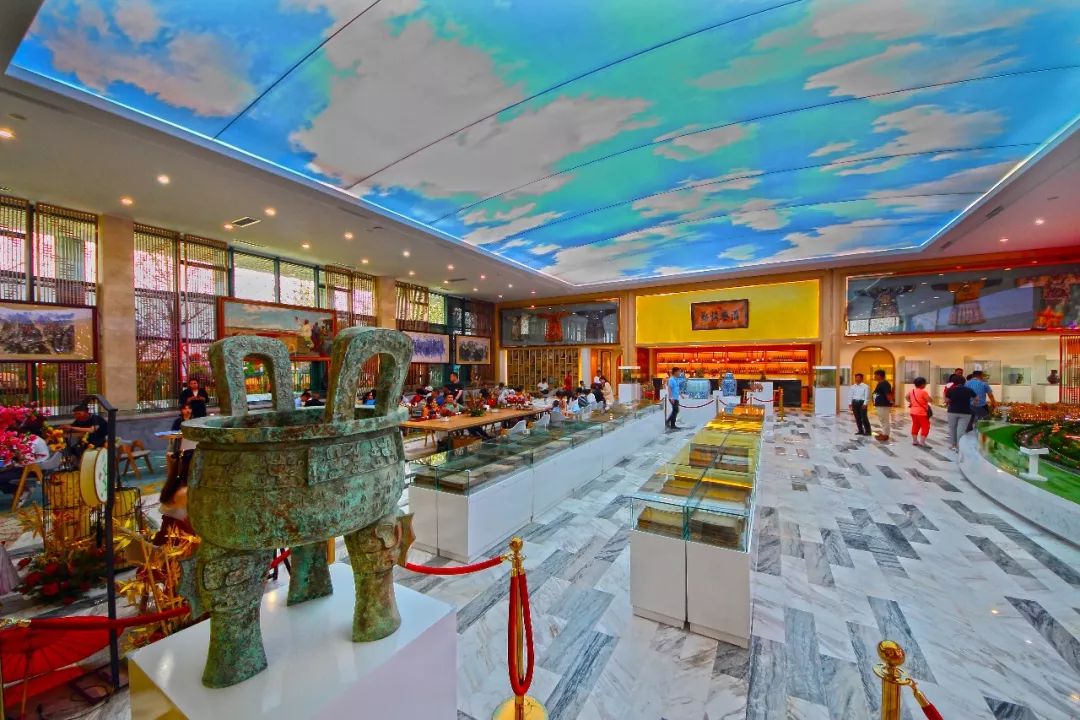 婚纱草坪拍照姿势_婚纱草坪外景照阳光怎么照_草坪阳光婚纱照外景