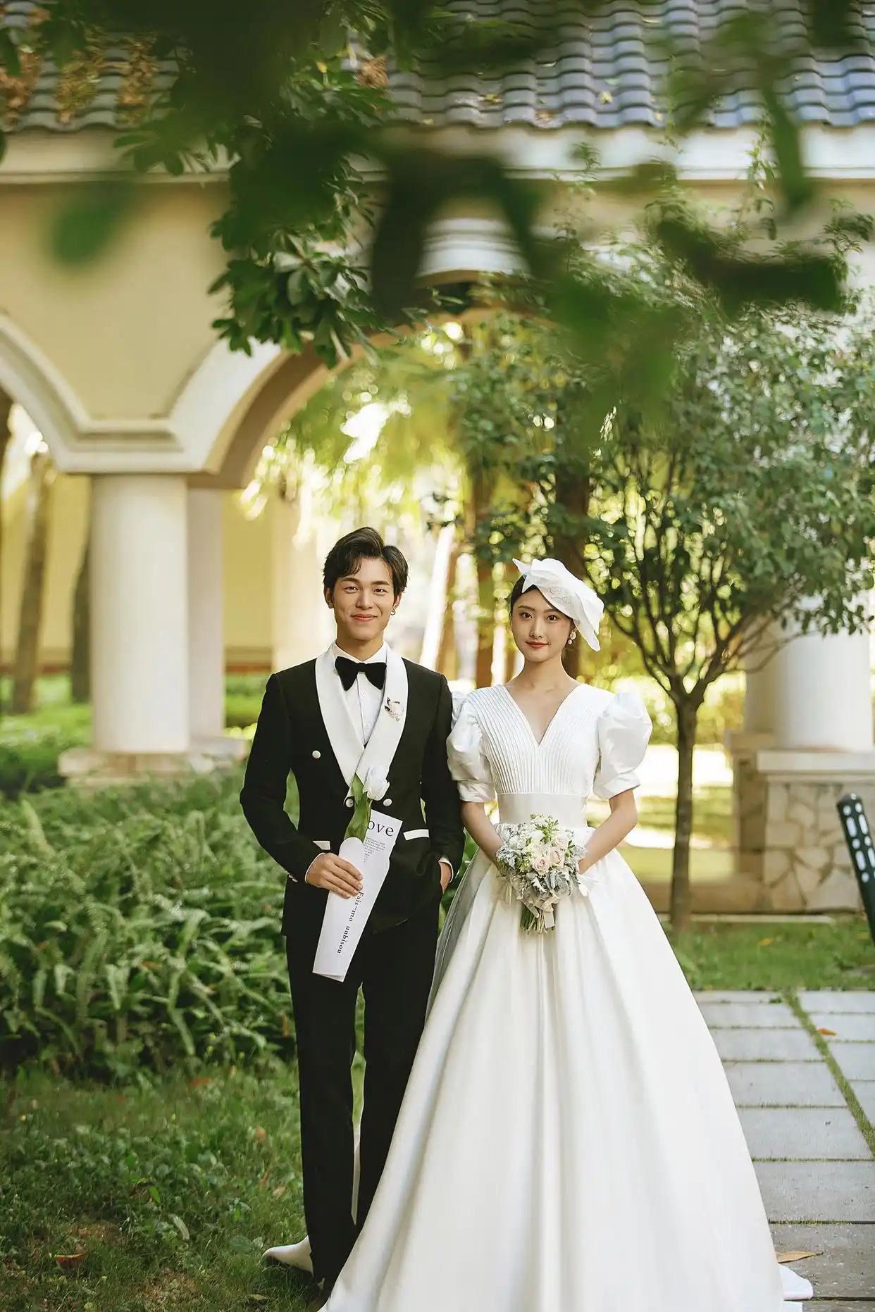 婚纱照模特外景_婚纱拍照模特_婚纱展示模特